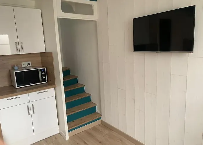 Le Phare Du Bout Du Monde - Proche Du Port * La Flotte