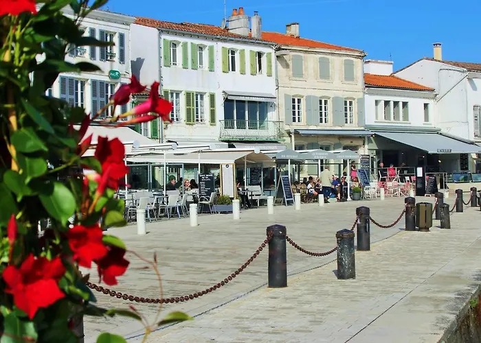Le Phare Du Bout Du Monde - Proche Du Port Сasa de vacaciones La Flotte